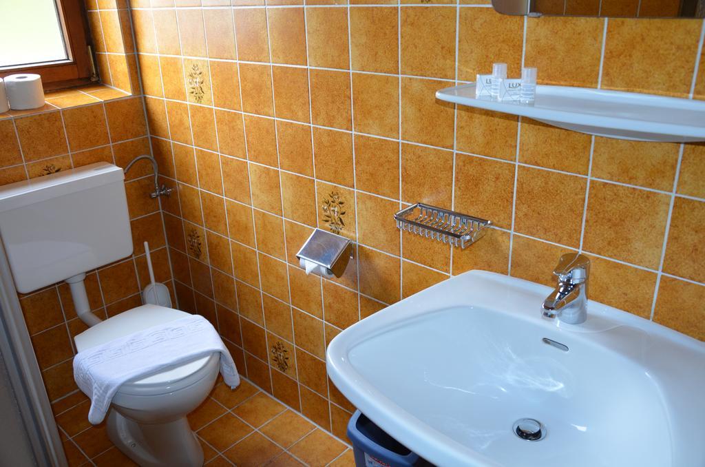 Gasthof "Zur Gemuetlichkeit" Bschlabs Zewnętrze zdjęcie