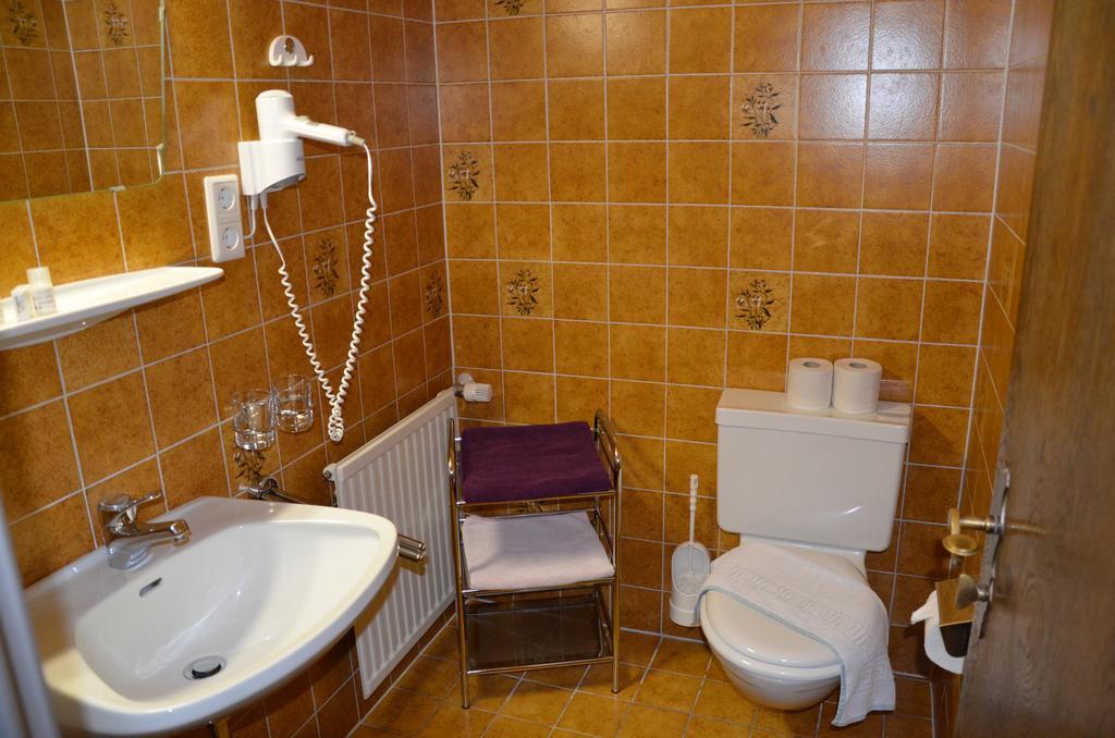 Gasthof "Zur Gemuetlichkeit" Bschlabs Zewnętrze zdjęcie